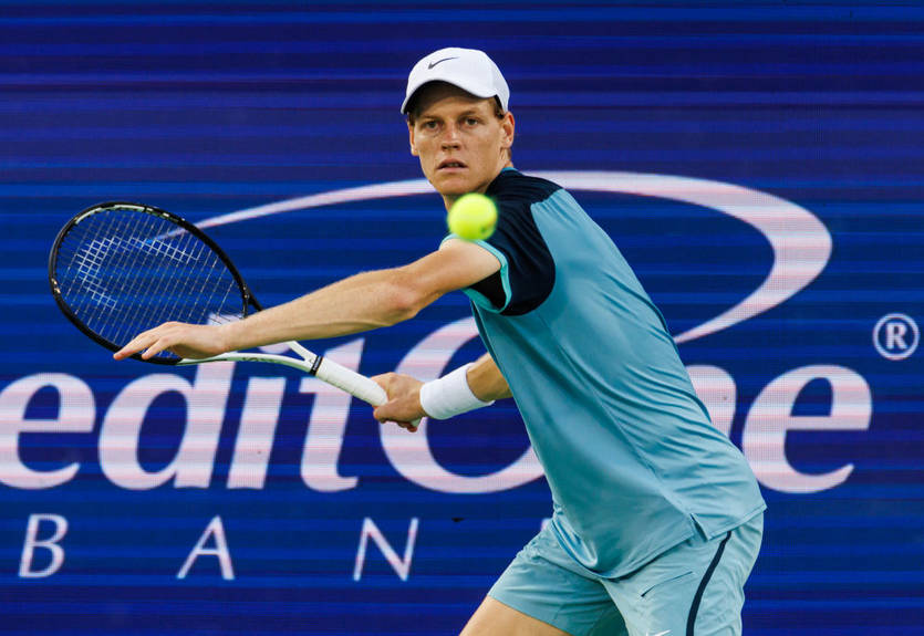 Первая ракетка мира избежал дисквалификации после двух положительных допинг-проб