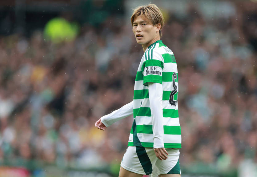 Манчестер Сіті може замінити Альвареса гравцем збірної Японії