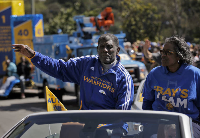 Чемпіон НБА та член Залу слави баскетболу помер у віці 87 років