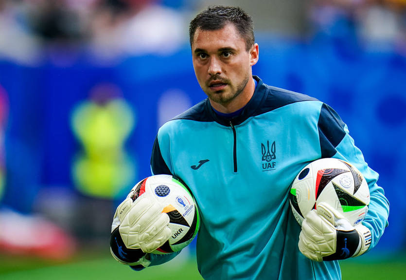 Лідер Динамо міг перебратися в АПЛ перед стартом сезону: відомо, хто завадив трансферу Лідер Динамо міг перебратися в АПЛ перед стартом сезону: відомо, хто завадив трансферу