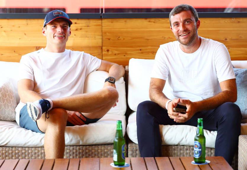 Ферстаппен розповів Романо про футбольні вподобання та незручний момент із Де Брюйне