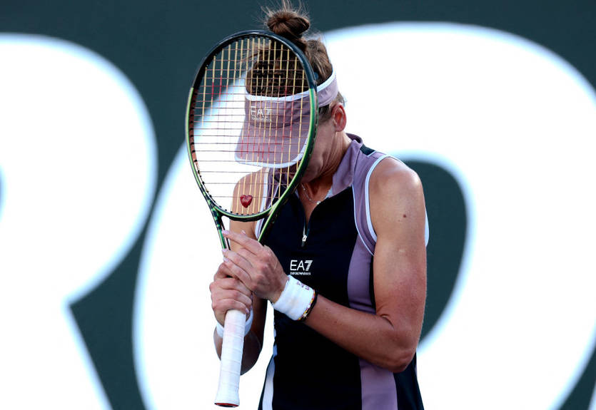 Била ракеткой по голове: российская теннисистка устроила истерику во время матча