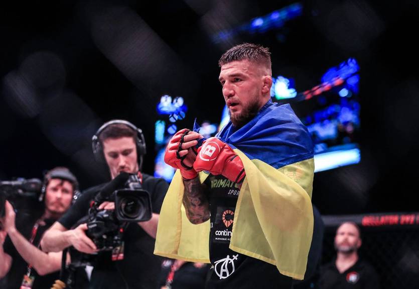 "Я готовий до нового етапу": Амосов оголосив про завершення контракту з Bellator "Я готовий до нового етапу": Амосов оголосив про завершення контракту з Bellator