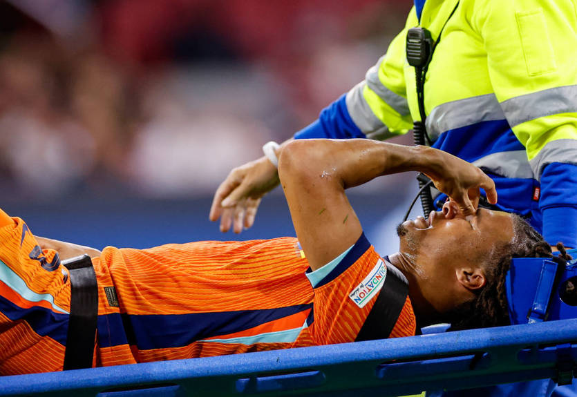 Защитник Манчестер Сити выбыл из-за травмы минимум на месяц