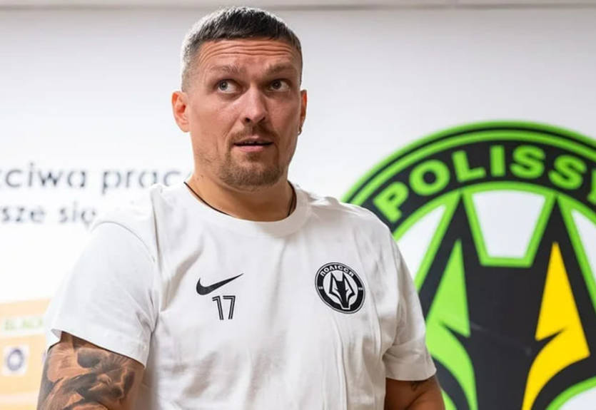 Не Шевченко и не Ребров: Усик сравнил свой стиль игры в футбол с легендарным нападающим