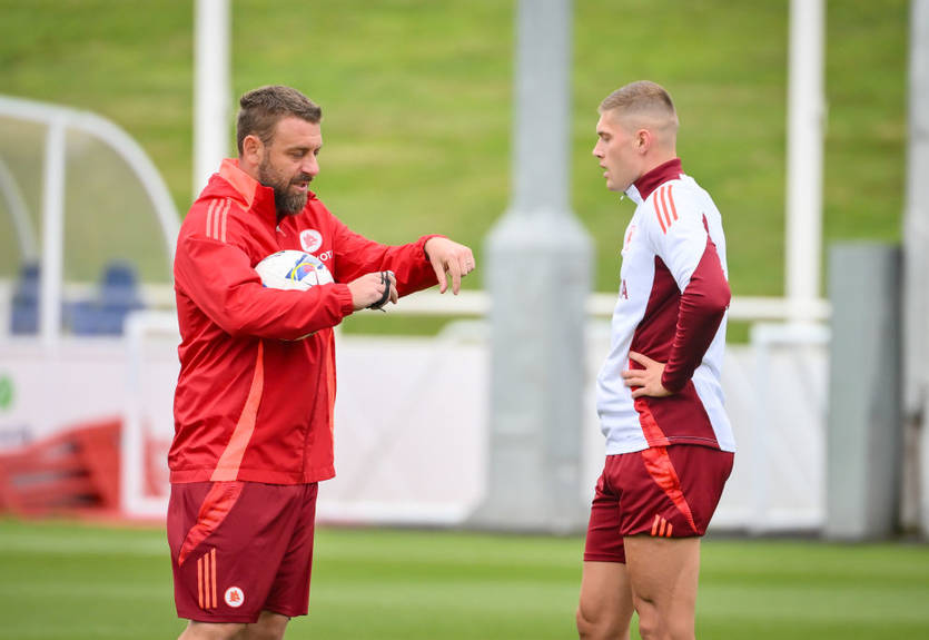 Де Росси оценил готовность Довбика к матчу против Дженоа в Серии А