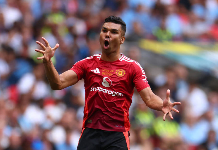 Тен Хаг підтримав Каземіро: У кожного може бути поганий день на роботі