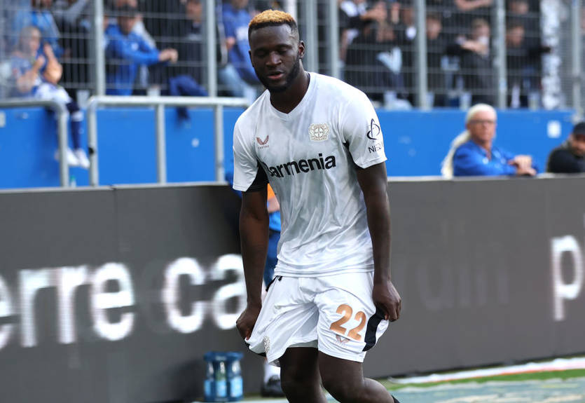 "Це просто танець": Форвард німецького топ-клубу відсвяткував гол, приспустивши шорти перед уболівальниками