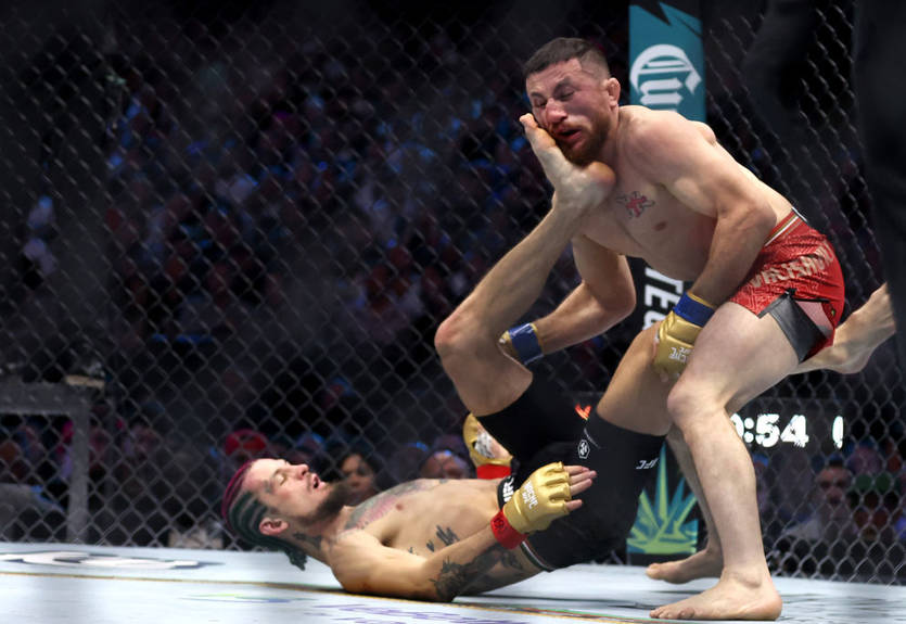 Двалішвілі досить легко здолав О'Маллі і виграв чемпіонський титул UFC