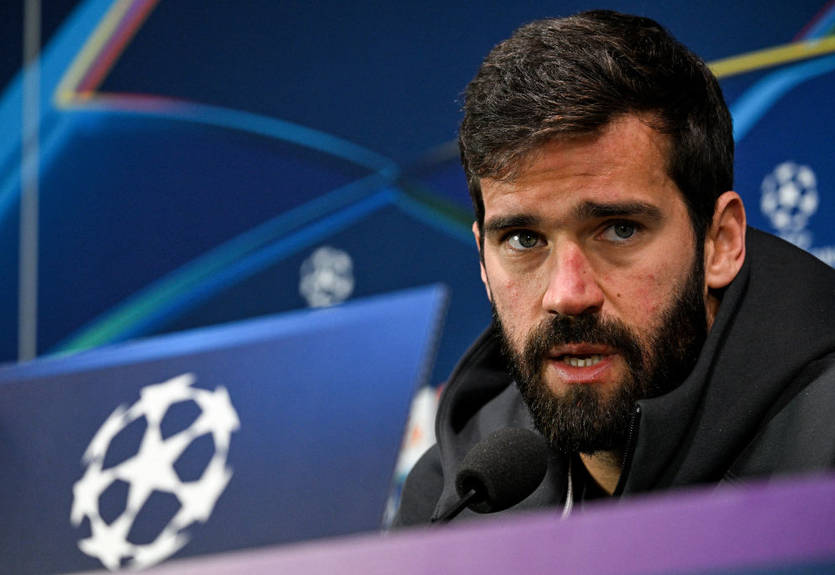 "Видимо, мнение игроков никого не интересует": Алиссон раскритиковал новый формат Лиги чемпионов