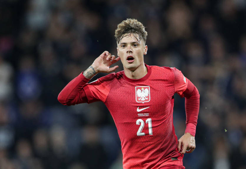 Одноклубник Довбика намерен подать в суд на Рому