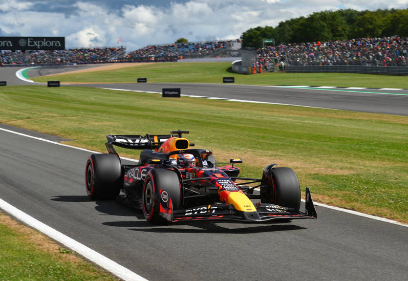 Ред Булл відмовився від спеціальних ліврей до кінця сезону через проблеми з болідом
