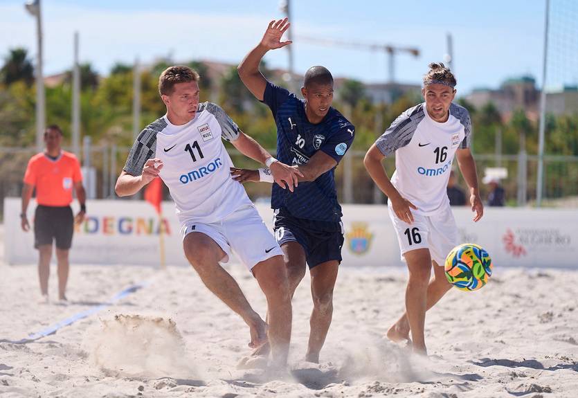 Артур М'юзік у божевільному матчі поступився Пафосу і вилетів з клубного ЧС з пляжного футболу