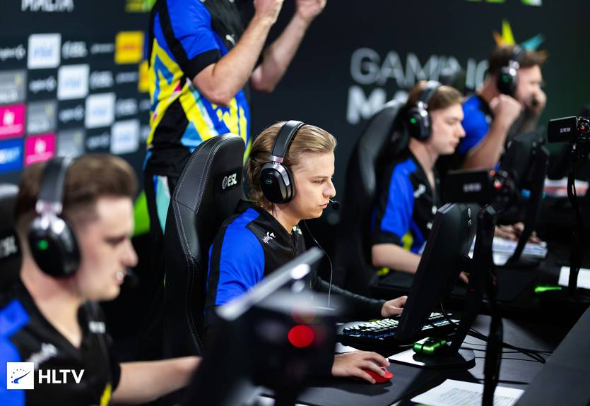 NaVi впевнено перемогли Team Spirit в чвертьфіналі ESL Pro League Season 20