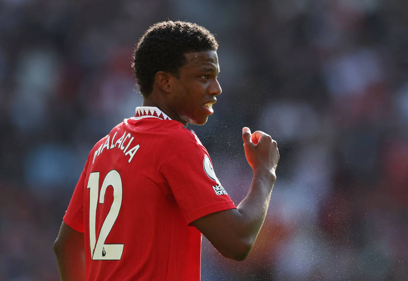 Защитник Манчестер Юнайтед, который не играл больше года, вернулся к тренировкам с командой