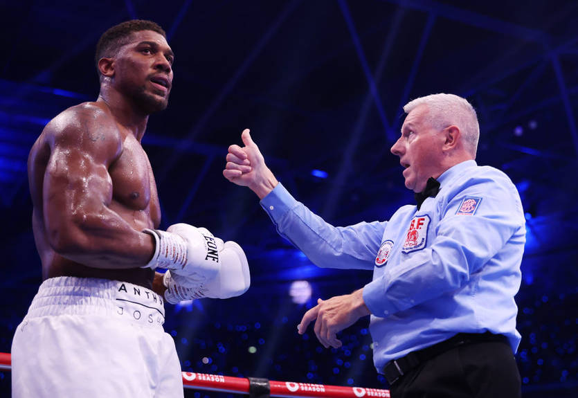 "Больше нет": Экс-чемпион назвал главную проблему Джошуа