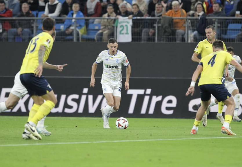 Кабаев стал лучшим игроком Динамо в матче с Лацио, Брагару - худший Кабаев стал лучшим игроком Динамо в матче с Лацио, Брагару - худший