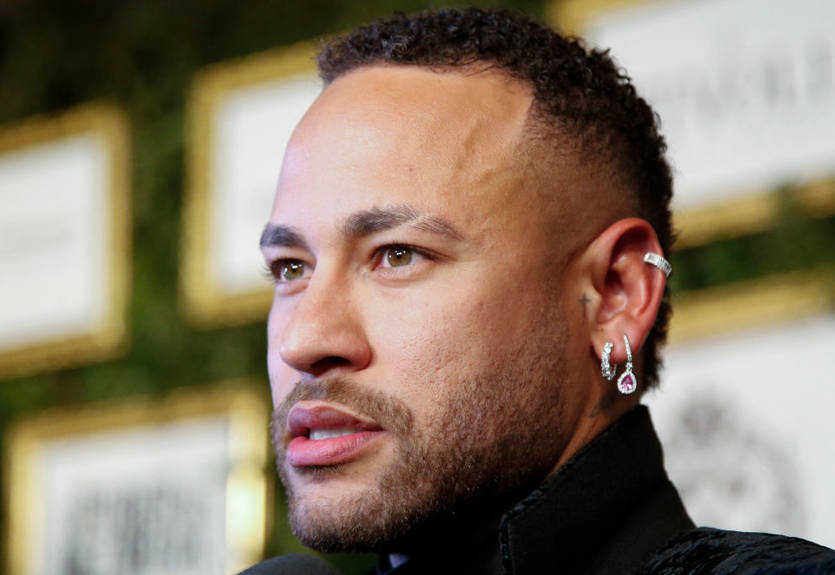 Неймар, який рік не грав у футбол, повернувся до тренувань зі своїм клубом