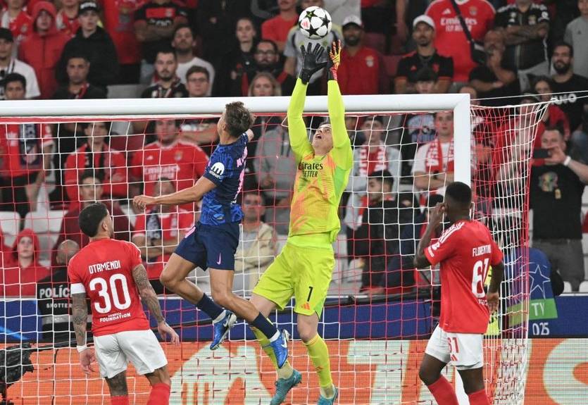 Трубін відстояв на "нуль" у розгромній перемозі Бенфіки над Атлетіко Трубін відстояв на "нуль" у розгромній перемозі Бенфіки над Атлетіко