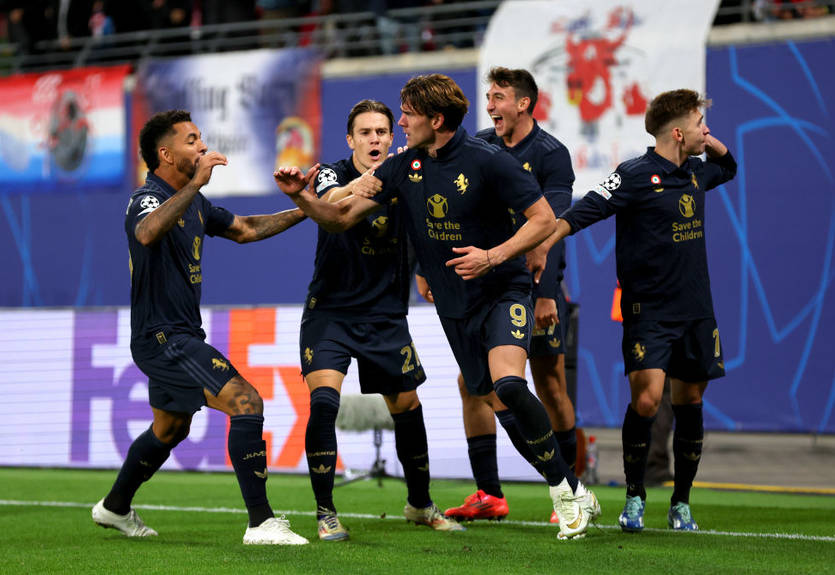 Ювентус в меньшинстве вырвал победу над Лейпцигом