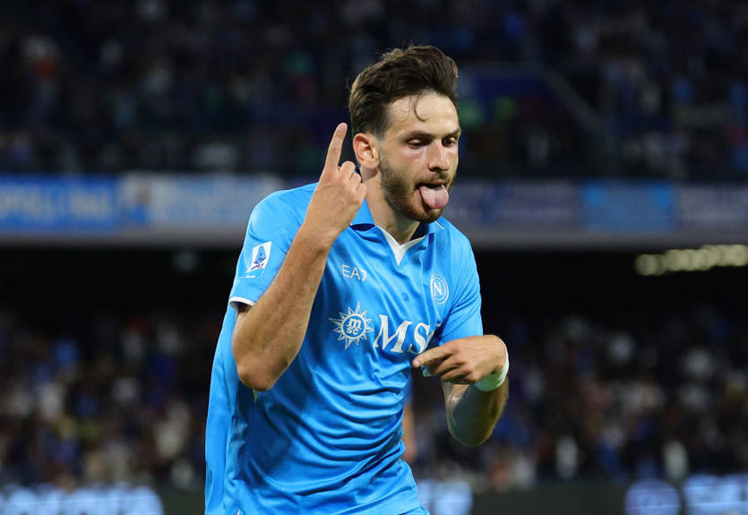 Директор Наполи подтвердил переговоры с Кварацхелией по новому контракту