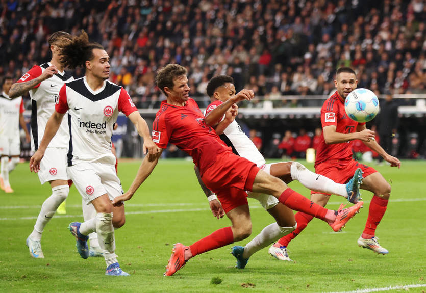 Баварія у результативному матчі не втримала перемогу над Айнтрахтом Баварія у результативному матчі не втримала перемогу над Айнтрахтом