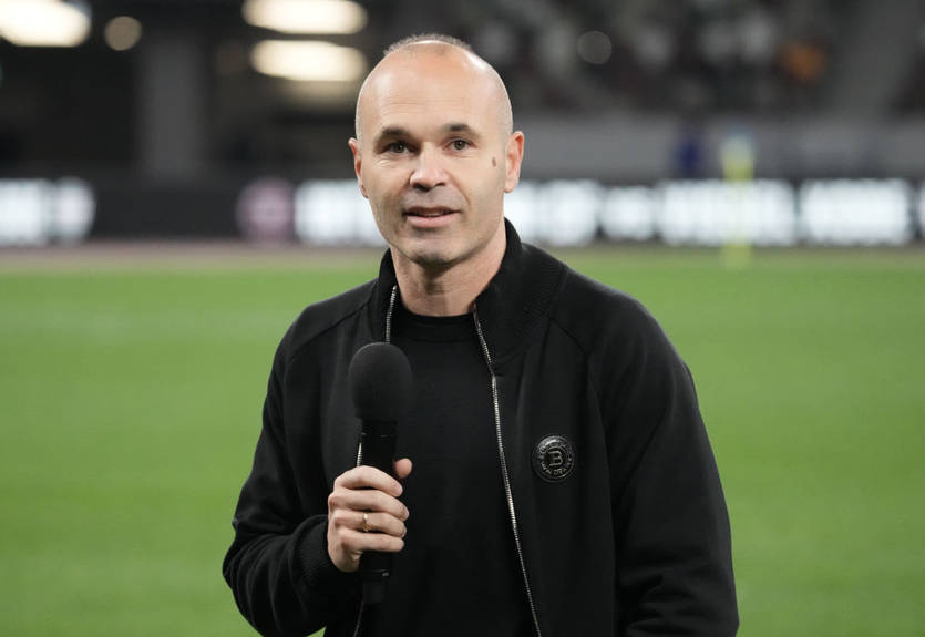 Иньеста установил уникальное достижение, завершив карьеру Иньеста установил уникальное достижение, завершив карьеру