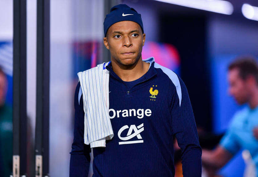 Экс-игрок сборной Франции призвал забрать у Мбаппе капитанскую повязку