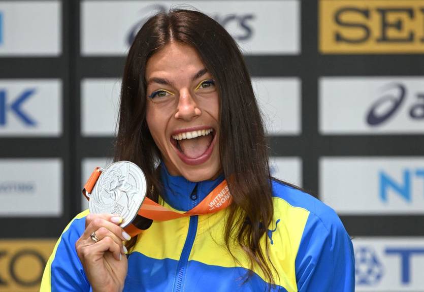 Українська легкоатлетка оголилась для відвертої фотосесії - опубліковано відверті кадри