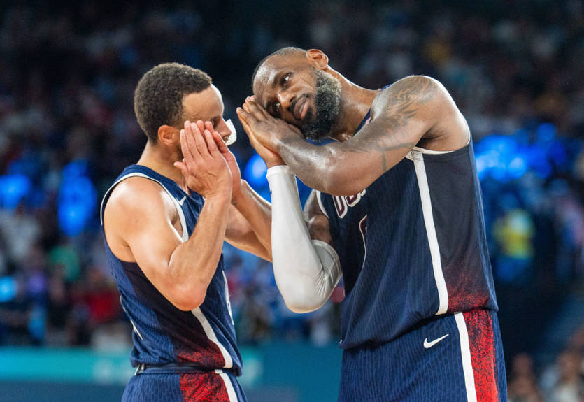 ЛеБрон ответил на вопрос о потенциальной игре с Карри за одну команду