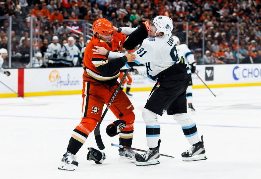 НХЛ: Піттсбург і Анахайм перемогли в овертаймах, Торонто розбив Лос-Анджелес