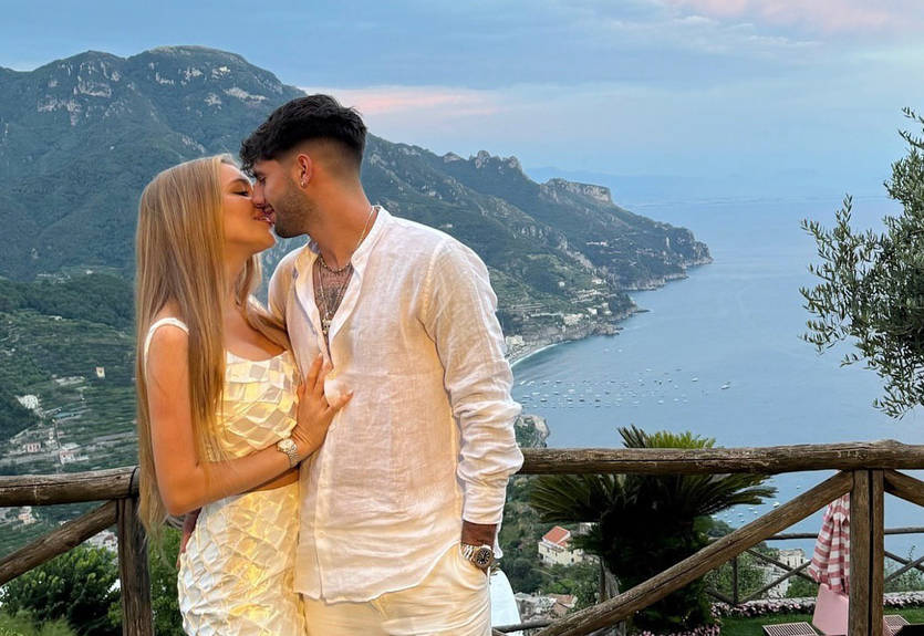 Зірка Ліверпуля освідчився дівчині, з якою зустрічається лише кілька місяців