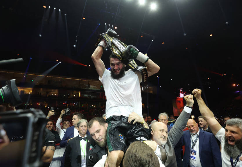 Бетербієв: Ми зробили громадянство Канади, інакше мене позбавили б титулу