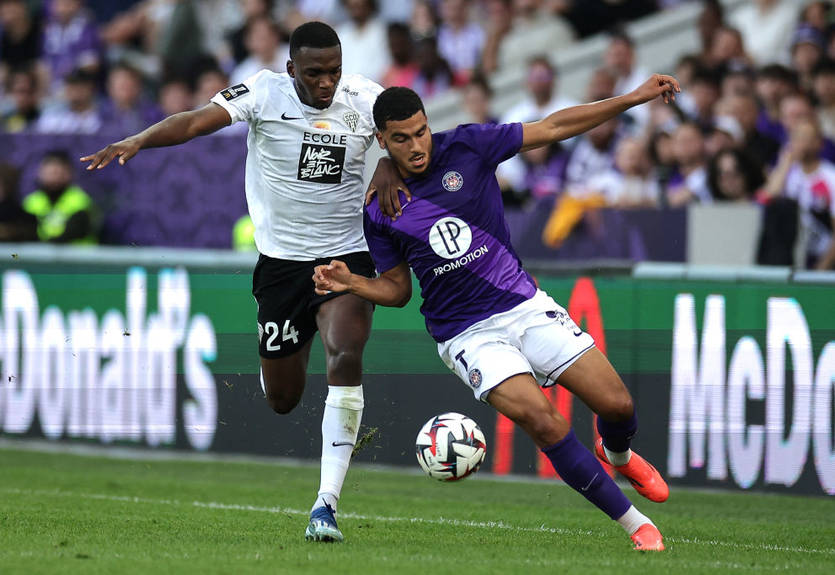 Три французьких клуба стали жертвами схеми з фальшивими інвестиціями в криптовалюту і діаманти