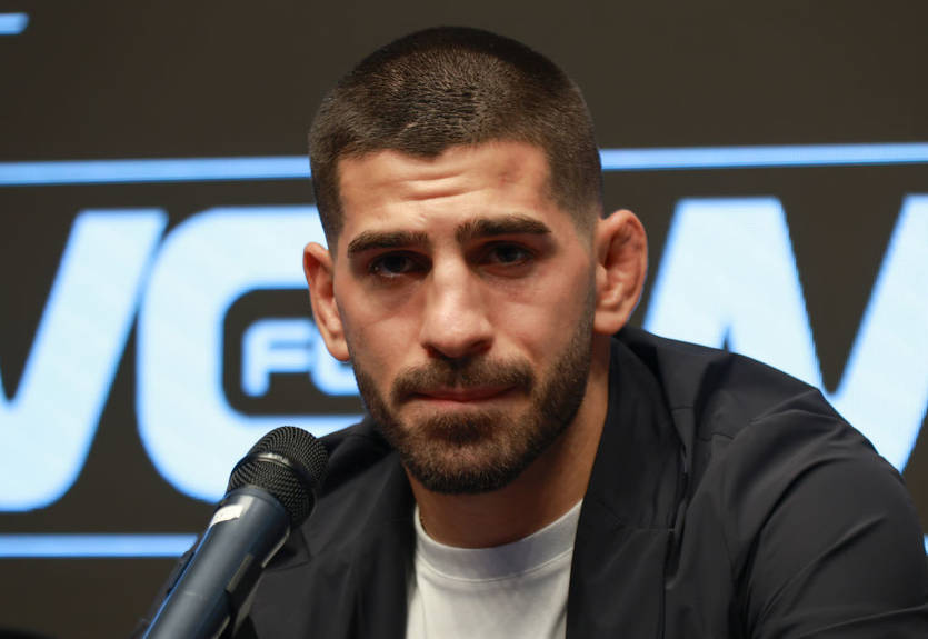 Боєць UFC пригрозив нокаутувати президента Ла Ліги