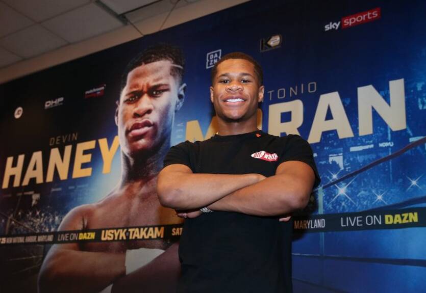 Эдди Хирн договорился о бое за титул WBC в легком весе без Ломаченко