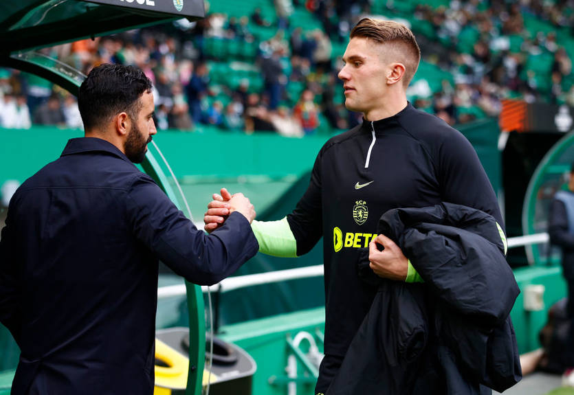 Аморім висловився про його зацікавленість до того, щоб забрати лідерів Спортінга в МЮ Аморім висловився про його зацікавленість до того, щоб забрати лідерів Спортінга в МЮ