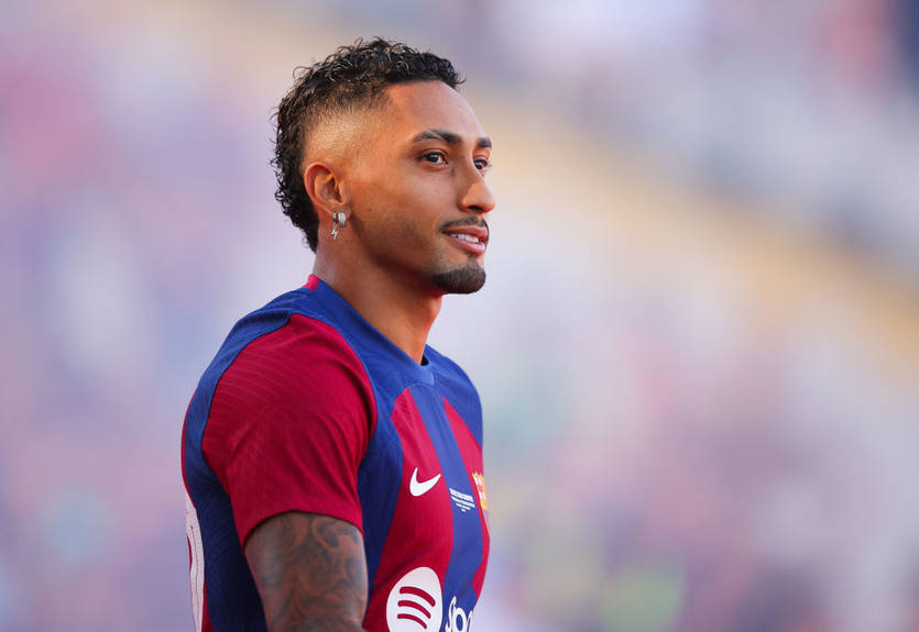 Звезда Барселоны признался, что в детстве выпрашивал еду у людей на улице