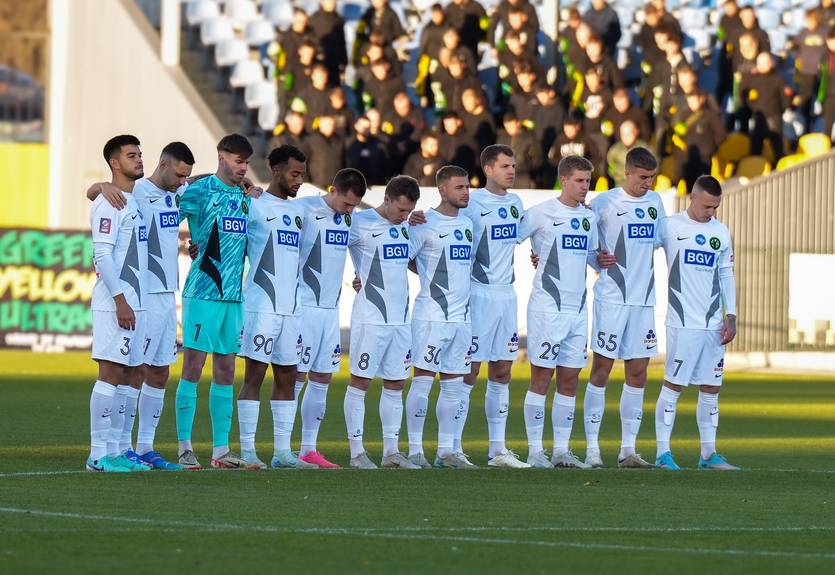 Появилась запись переговоров арбитров во время VAR в матче Александрия – Полесье в УПЛ Появилась запись переговоров арбитров во время VAR в матче Александрия – Полесье в УПЛ