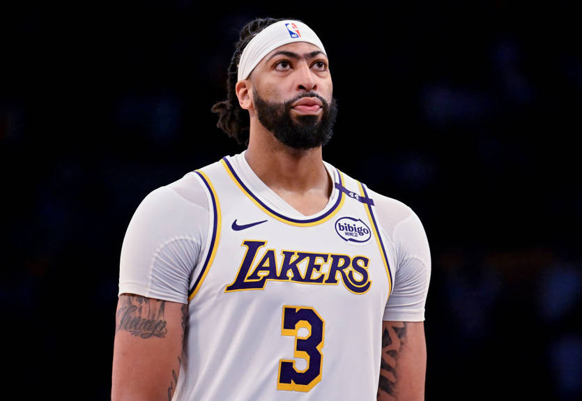 Дэвис усугубил повреждение левой стопы