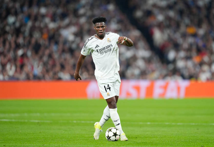 Уболівальники Реала освистували Тчуамені після результативної помилки Уболівальники Реала освистували Тчуамені після результативної помилки