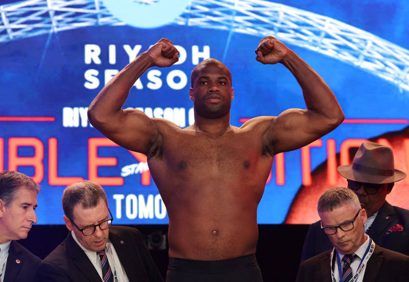 Фьюри назвал соперника для Дюбуа