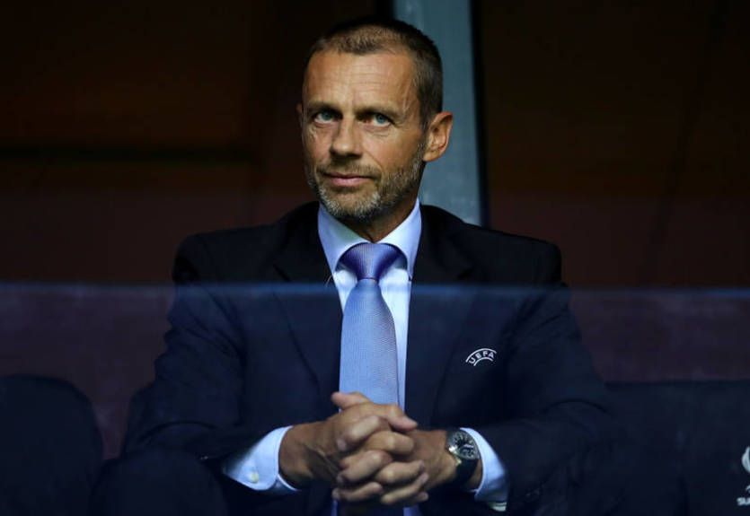 УЄФА активно користувався літаком, хоча рекомендували збірним менше літати