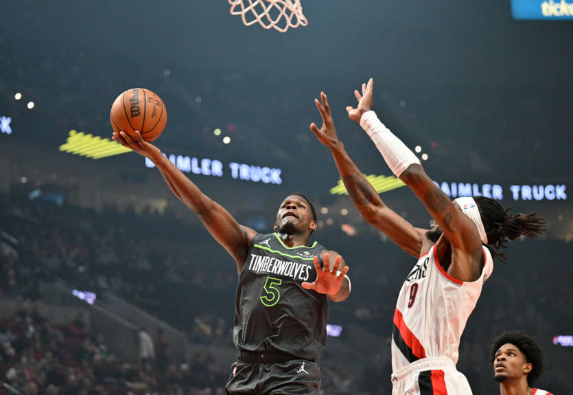 НБА: Сакраменто с Ленем победил Финикс, поражения Миннесоты и Нью-Йорка НБА: Сакраменто с Ленем победил Финикс, поражения Миннесоты и Нью-Йорка