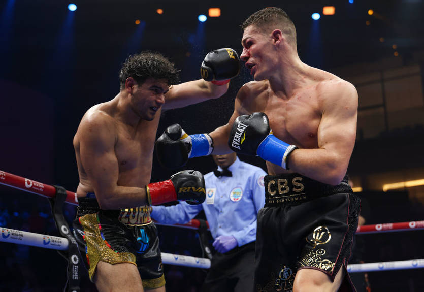 Хильберто Рамирес объединил титулы в тяжелом весе, побив Криса Биллама-Смита