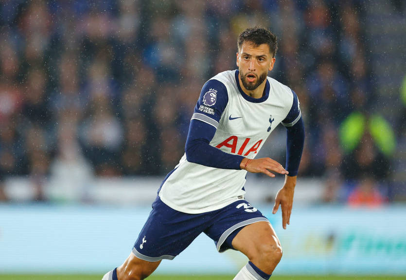 Хавбек Тоттенхема отримав тривалу дискваліфікацію за расистський жарт