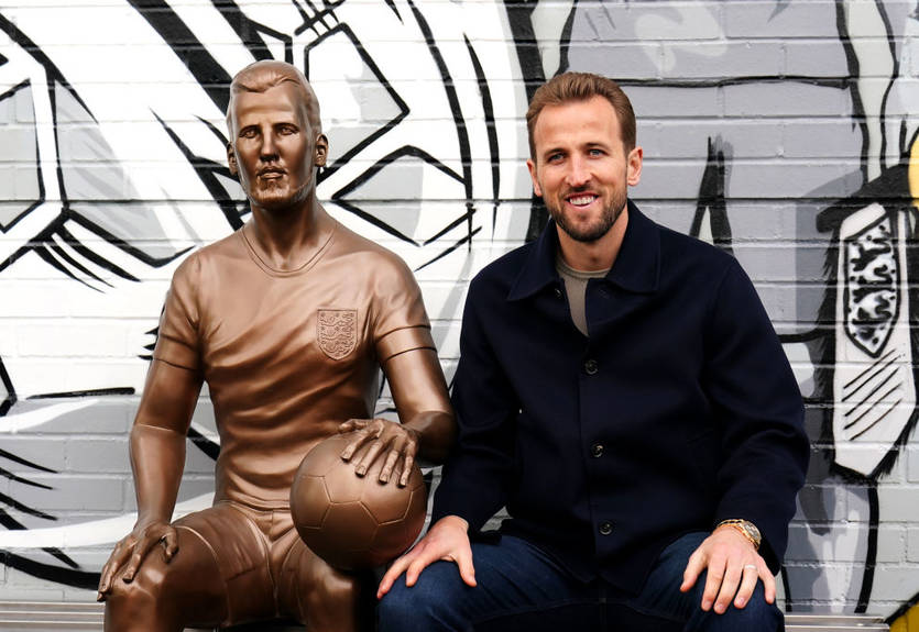 В Лондоне установили статую лучшего бомбардира в истории Англии