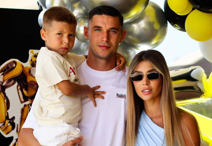 Кохана Яремчука мило привітала Романа з днем народження і річницею шлюбу - архівні фото