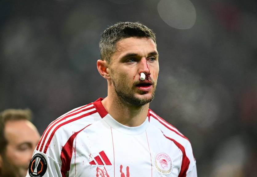 Тренер Олімпіакоса висловився про моторошну травму Яремчука