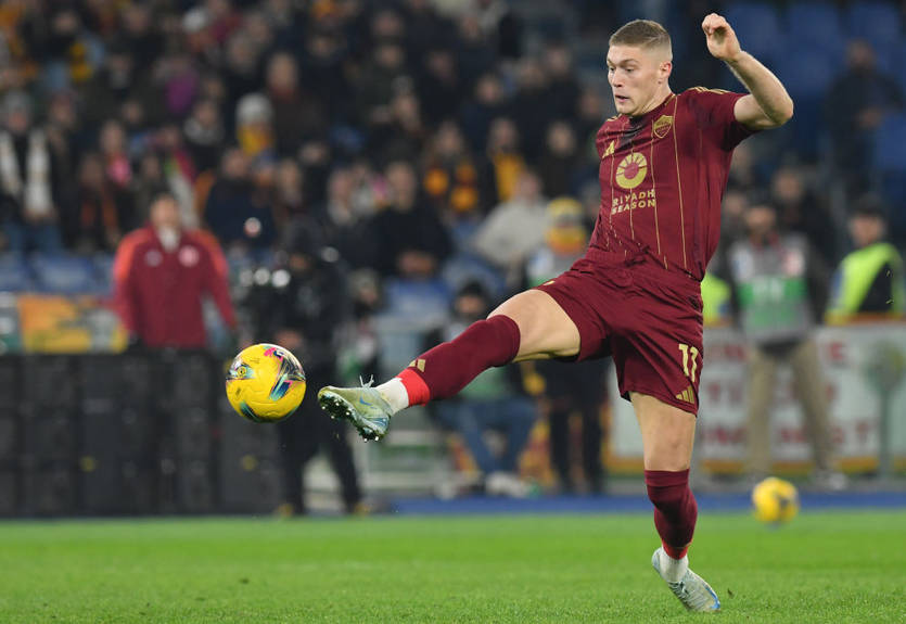 Довбик потрапив у заявку Роми на найближчий матч, попри побоювання щодо його здоров'я